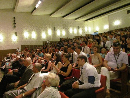 без коментарів